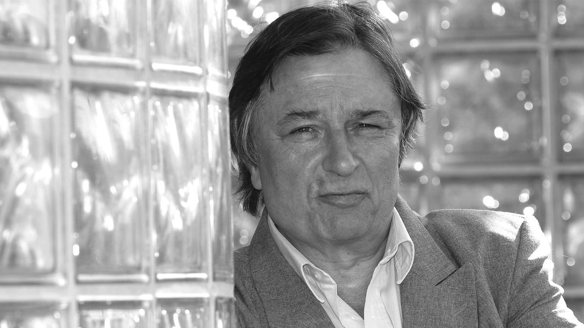 Zemřel zpěvák Karel Bláha