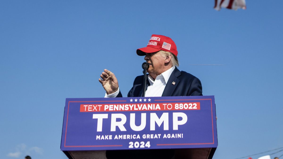 Pulitzerovu cenu vyhrála fotka, která zachytila letící náboj při atentátu na Trumpa