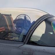 Z Čáslavi odletělo pět Gripenů. Tanker Airbus A330 se k formaci připojil ve vzduchu. 