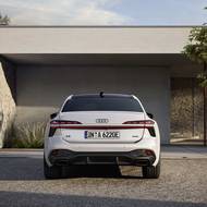 Audi A6 e-hybrid quattro