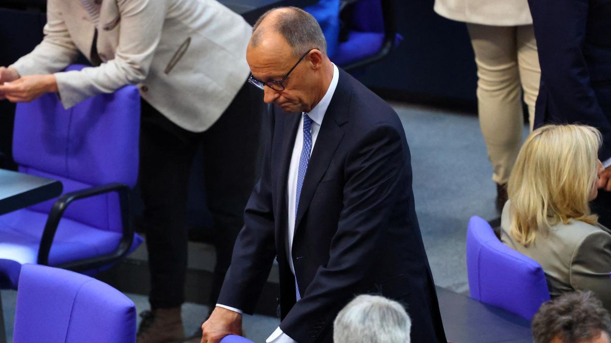 Merzův propadák, v prvním kole ho poslanci kancléřem nezvolili