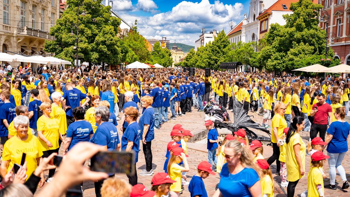 Čtverylka v Košicích způsobila na internetu haló. Barvy města se podobají těm ukrajinským
