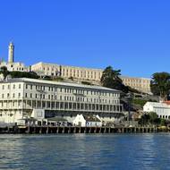 Rozlehlost komplexu je patrná až při příjezdu.