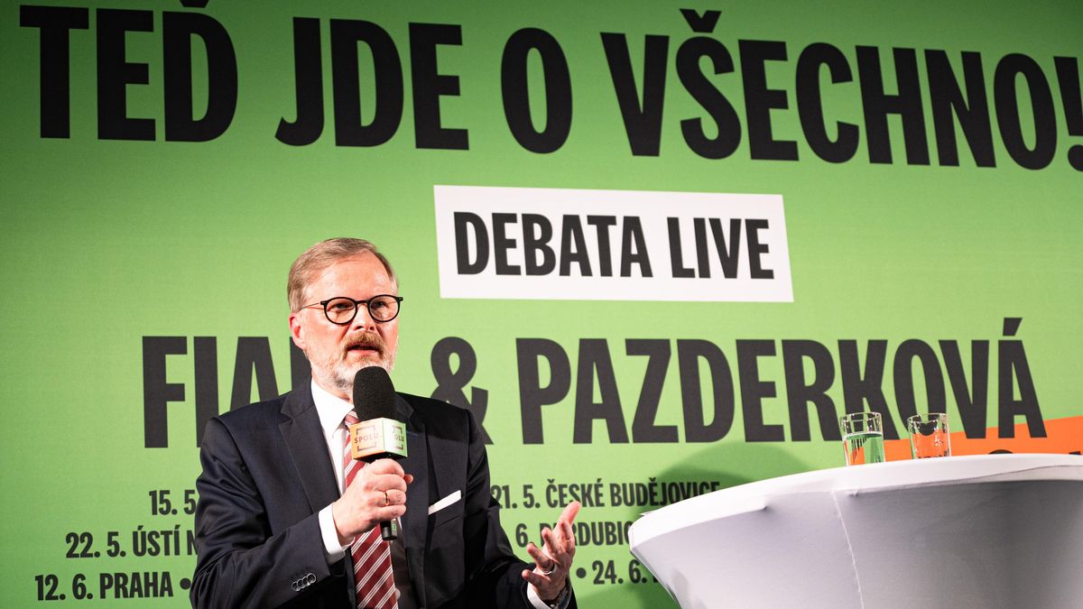 „Vy jste sliboval a nic jste nesplnil,“ slyšel Fiala v Liberci. Debatu s premiérem ovládla válečná témata