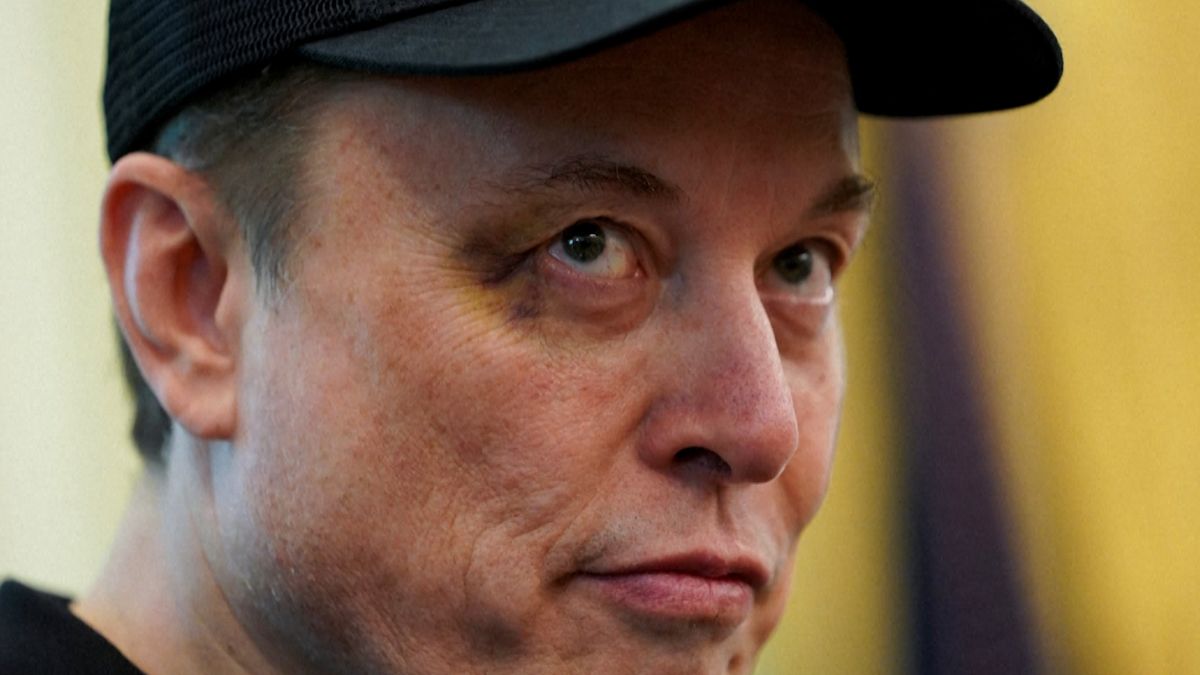 Musk se objevil v Oválné pracovně s monoklem