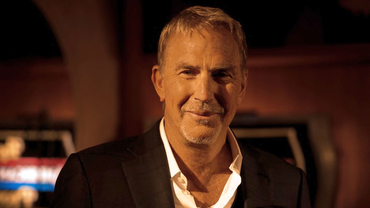 Kevin Costner čelí žalobě. Kaskadérka tvrdí, že ji donutil k natáčení scény znásilnění