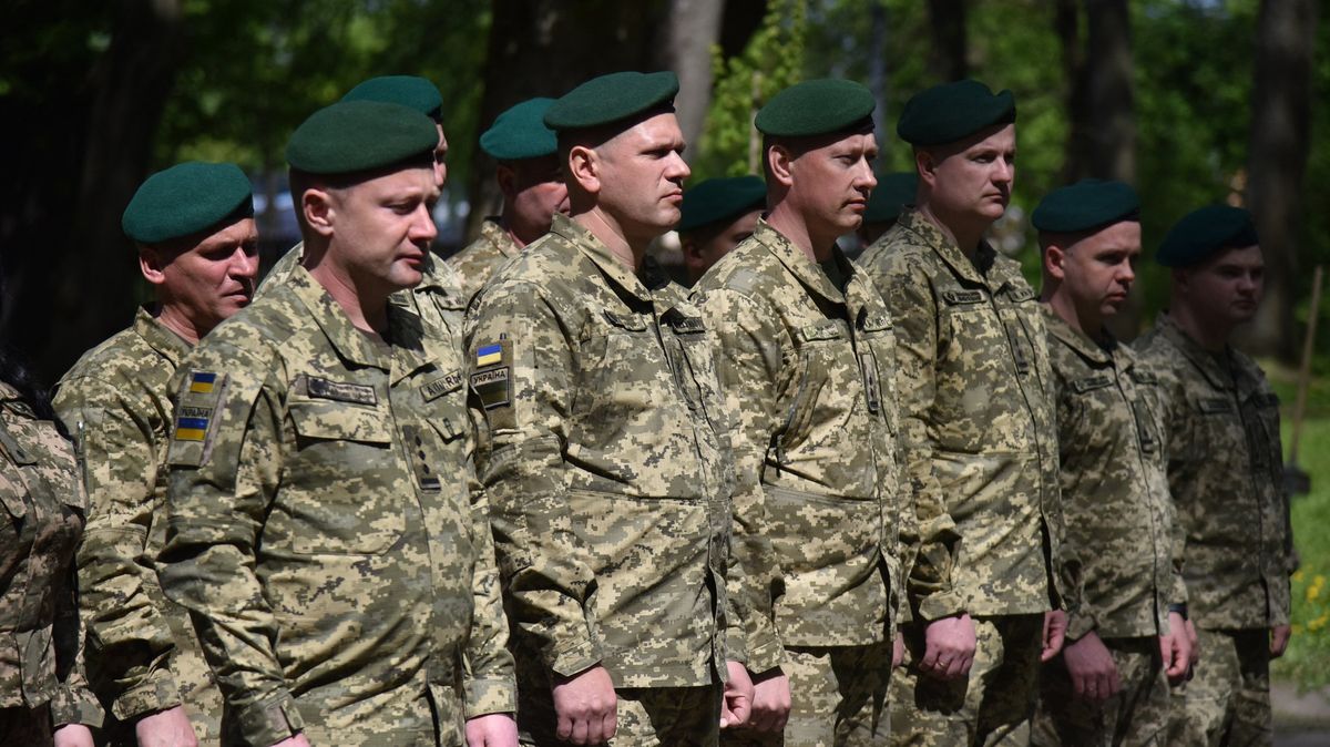 Ukrajinská policie zadržela členy gangu, který pomáhal mužům vyhnout se vojně