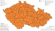 Přívalové deště a třícentimetrové kroupy. Česku hrozí silné bouřky i v neděli