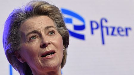 Evropský soud povolil zveřejnění textových zpráv Von der Leyenové s šéfem Pfizeru