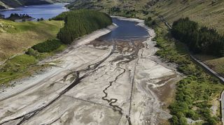 Velká Británie zažila nejslunečnější jaro v historii. Důsledkem je i historické sucho