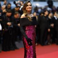 Slušelo to i herečce ze seriálu Zákon a pořádek Marisce Hargitayové, která okouzlila obecenstvo v černo-růžové róbě s flitry značky Carolina Herrera.