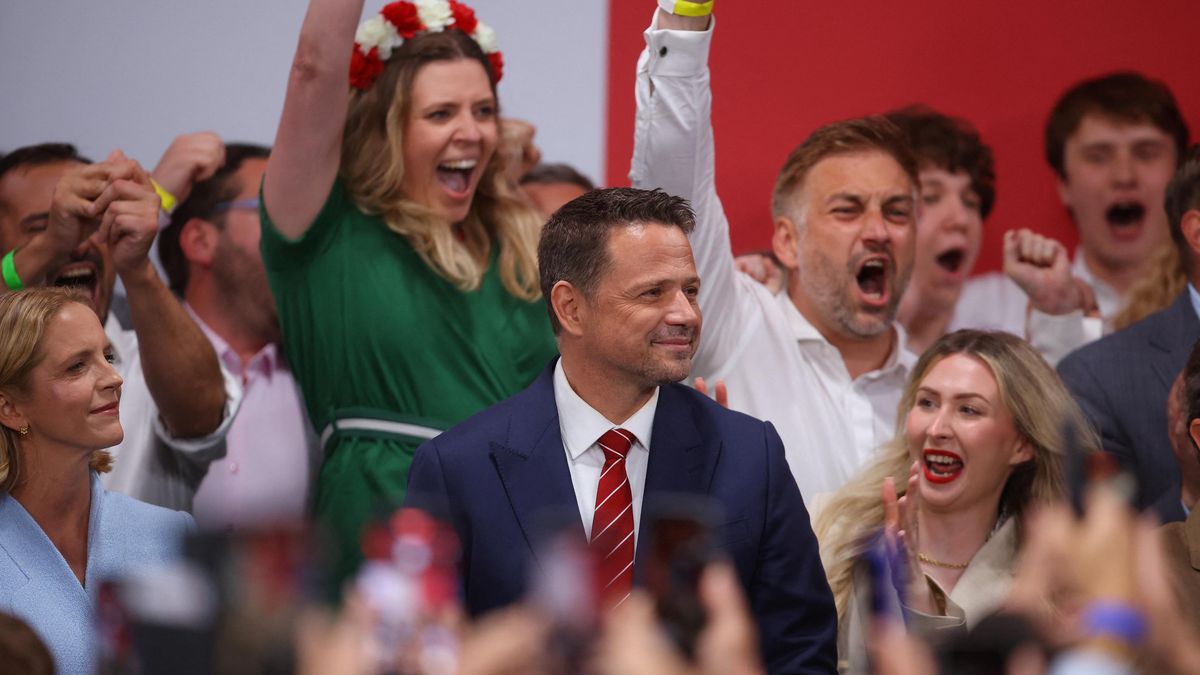V polských prezidentských volbách vede Trzaskowski