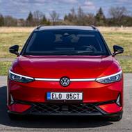 Volkswagen ID.7 Tourer GTX zaujme výraznějším předním nárazníkem i standardními LED Matrix světlomety.