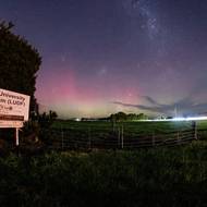 Polární záře by mohla být viditelná až do 3. června, předpovídají astronomové.