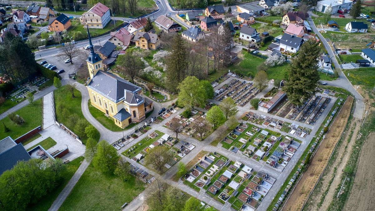 Nová mapa hřbitovů v Jeseníku pomůže rodinám i badatelům
