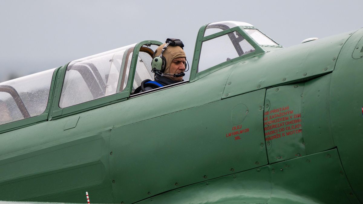 Aviatická pouť přilákala tisíce lidí