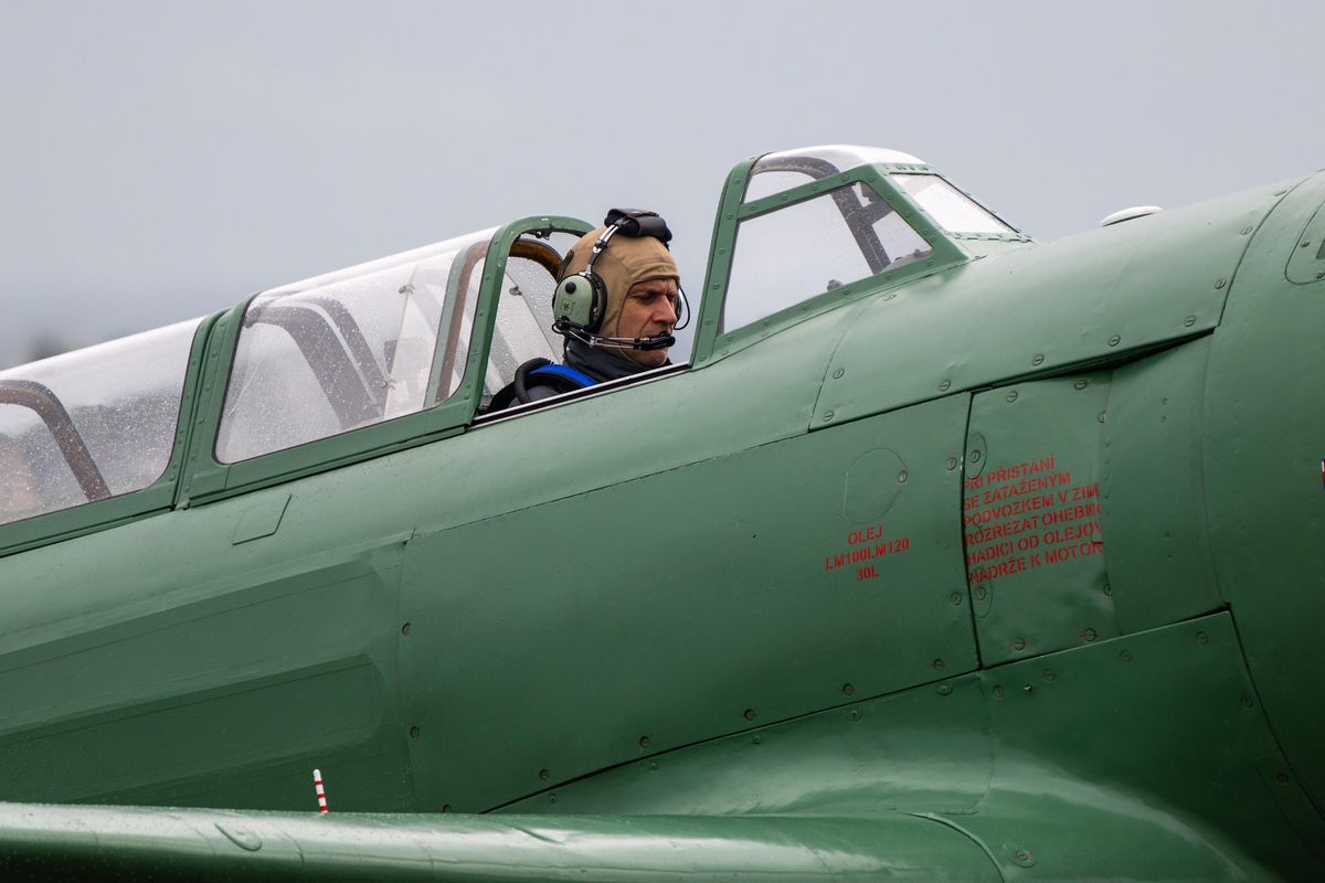Aviatická pouť přilákala tisíce lidí