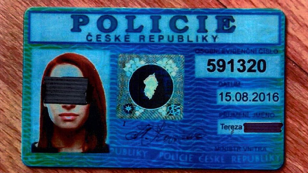Policejní průkaz a starostlivá banka byly past, během pár hodin přišla žena z Prahy o 13 milionů
