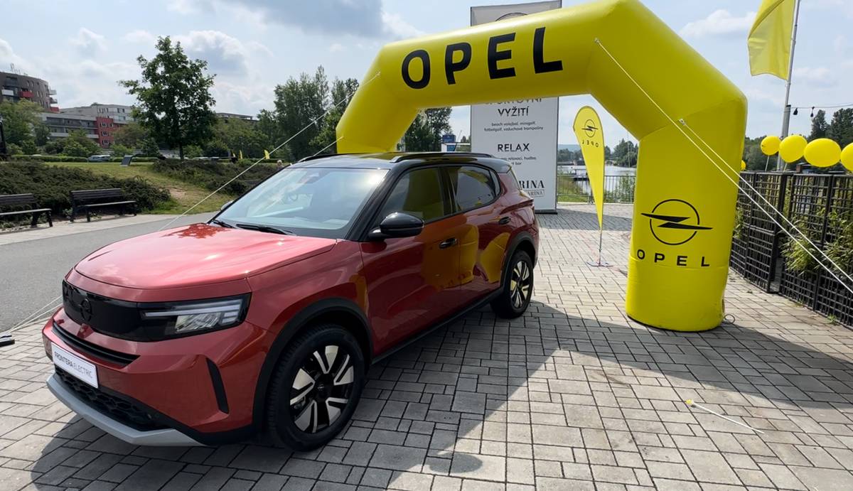 Opel Frontera je v nové generaci kompaktním SUV nabízejícím zajímavý design a prostornou kabinu.