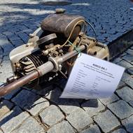 Pila Rinco vyrobená roku 1943 v Rumburku