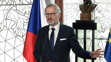 Stát mohl být zneužit. Fiala svolává Bezpečnostní radu státu