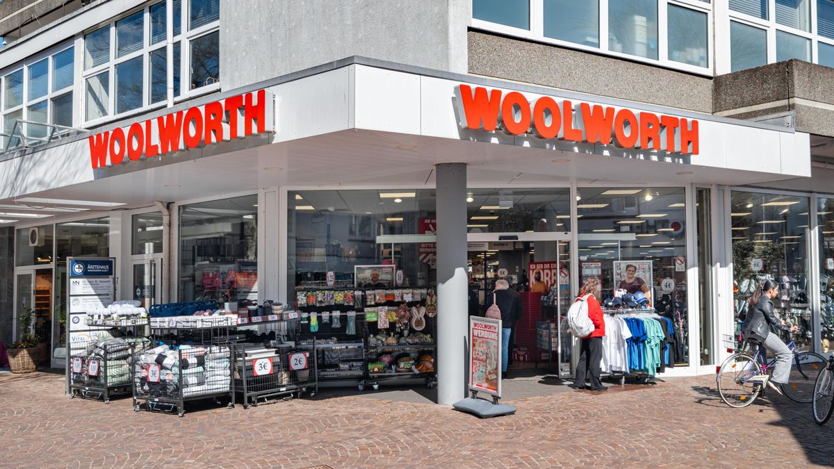 Německý diskontní řetězec Woolworth otevře první prodejny v Česku