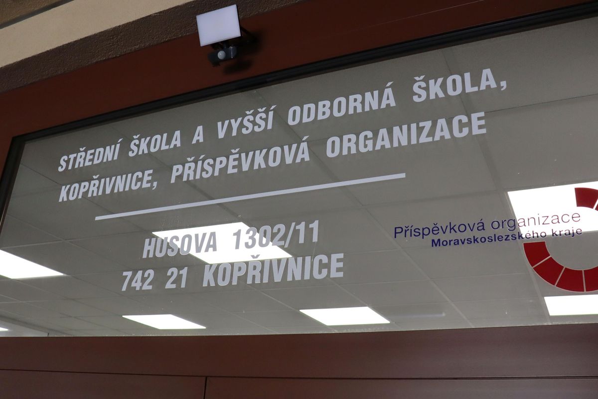 Na severu Moravy má skončit třetí vyšší odborná škola za tři roky 