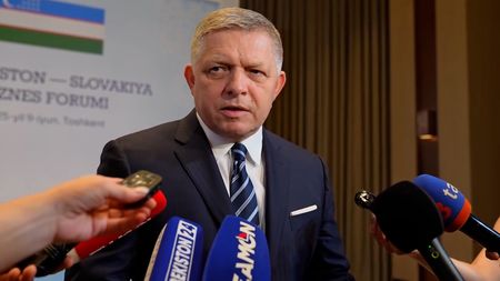 Fico se už úplně odvázal, zpochybnil evropskou demokracii a velebí diktatury