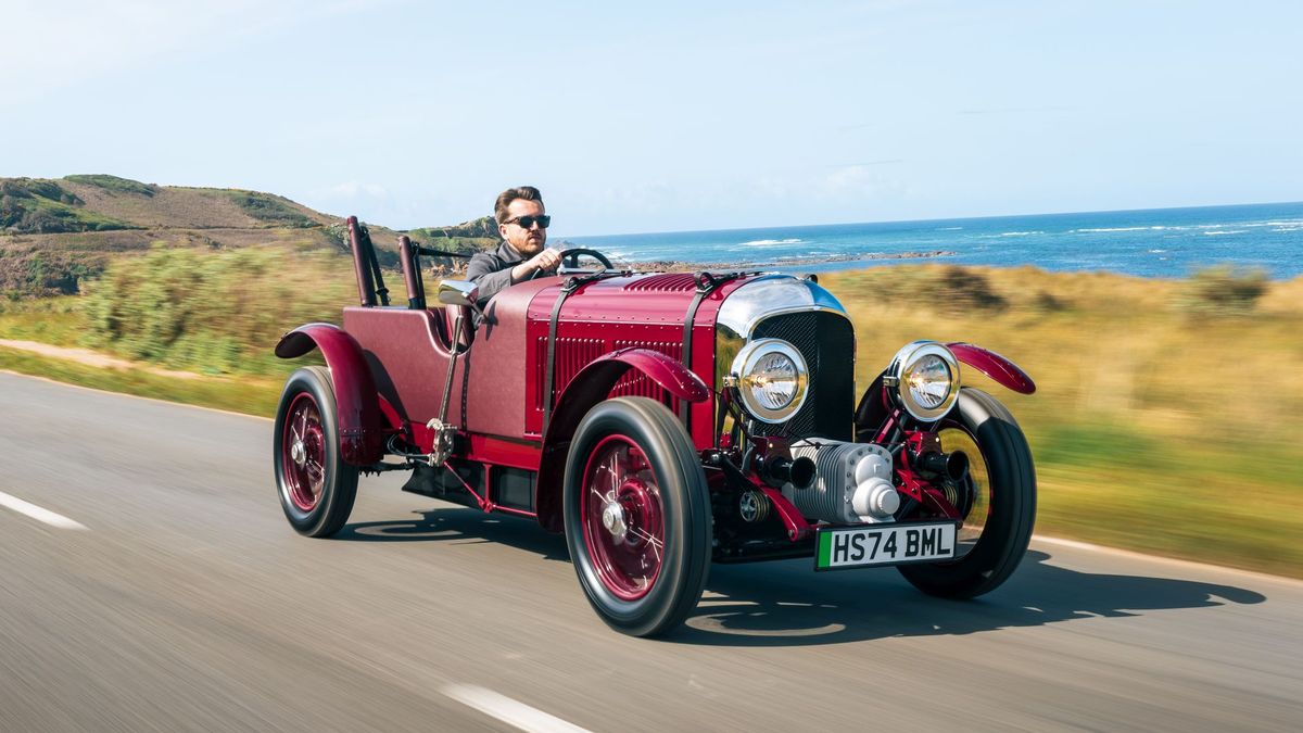 Bentley připravilo kopii závodního auta z dvacátých let