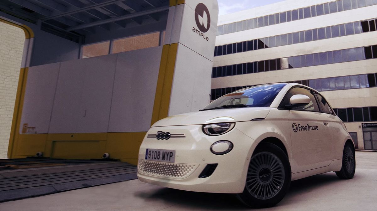 Fiat se vydává cestou výměnných baterií, zatím pro sdílená auta