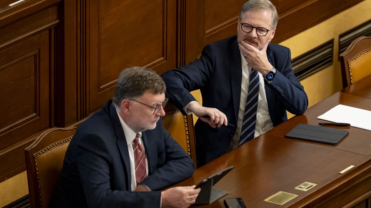 Stát firmám uleví v administrativě. Poslanci schválili jednotné měsíční hlášení
