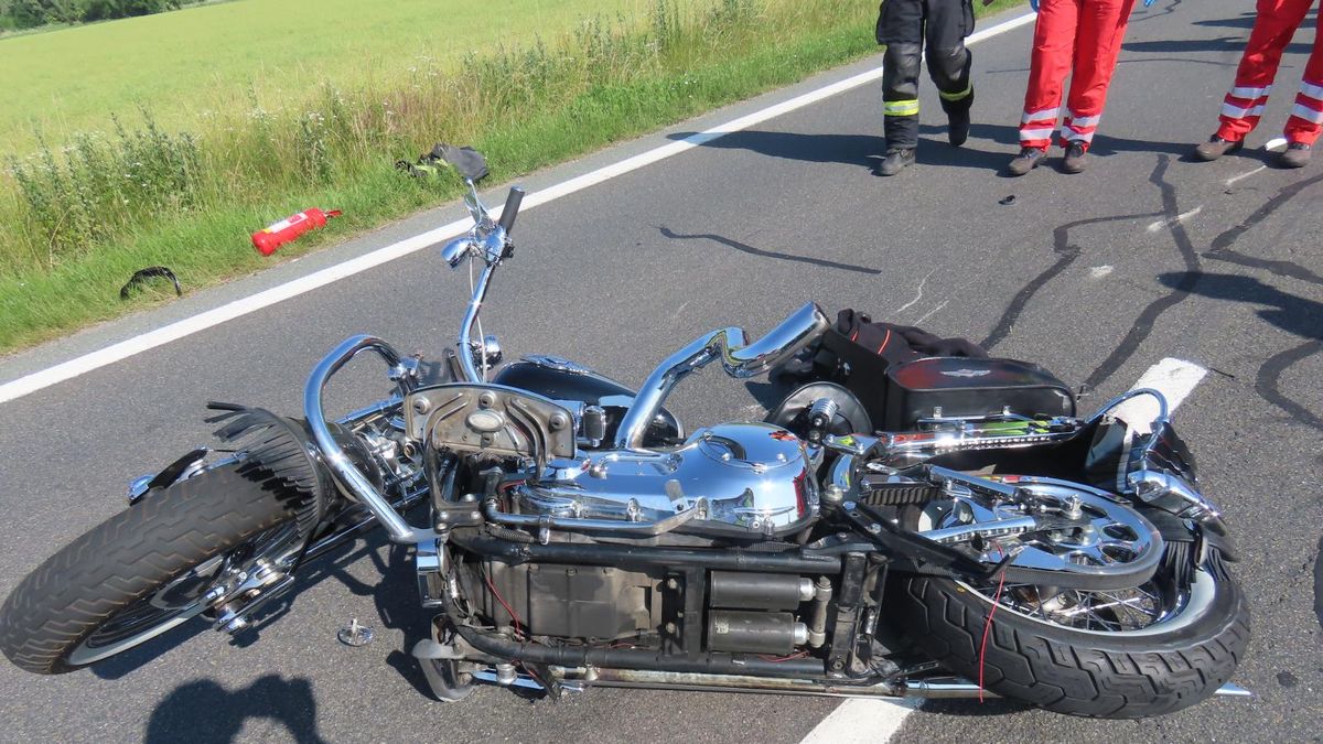 Černá neděle měla svou oběť i na Královéhradecku. Nehodu nepřežil motorkář