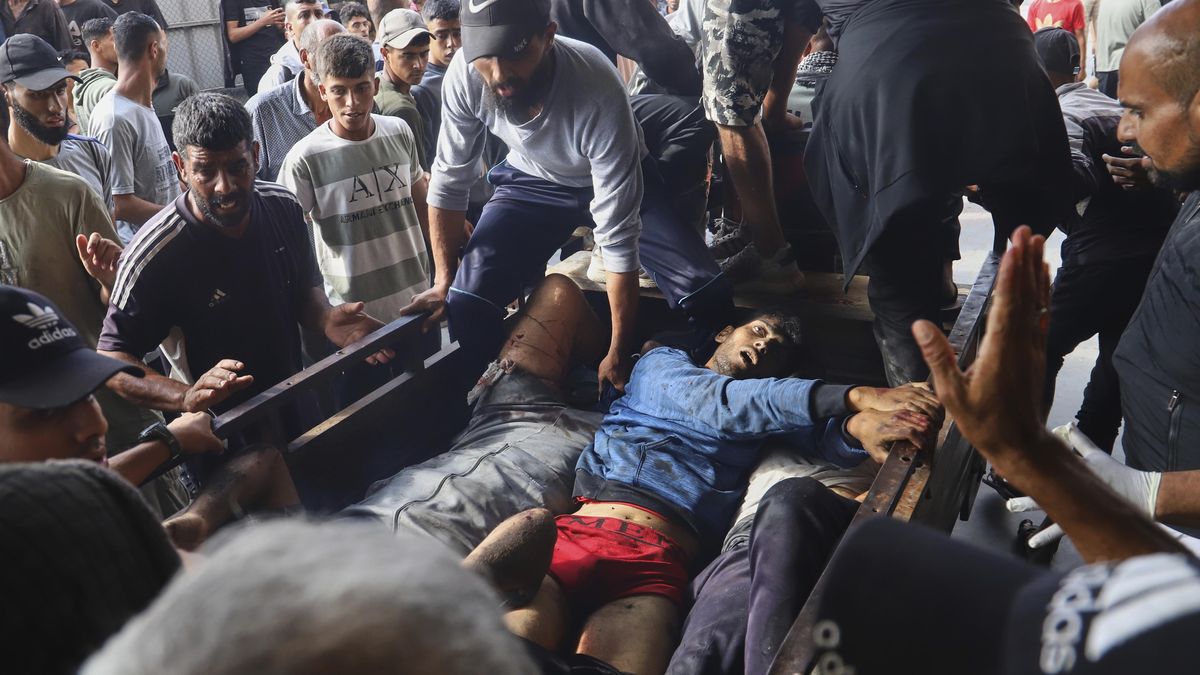 Izraelci vyšetřují střelbu vojáků do davu Palestinců čekajících na jídlo