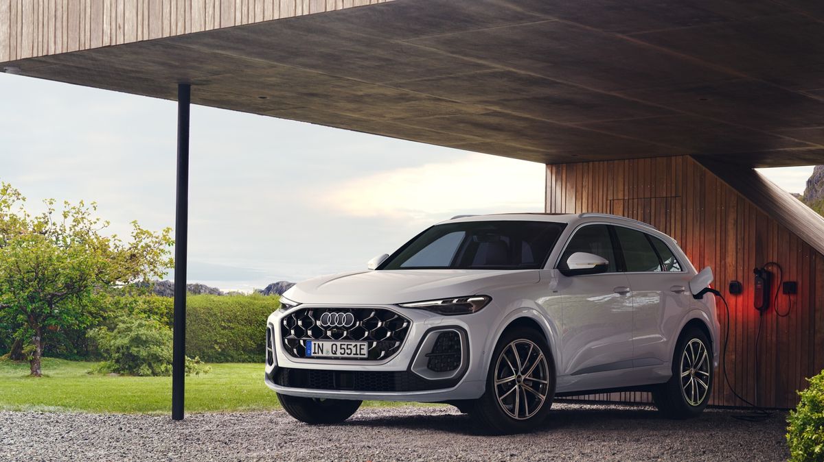 Audi Q5 přijíždí s plug-in hybridem, na nabití zvládne 100 km