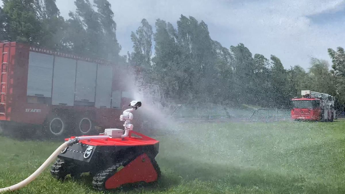 Český robot Hecthor zachraňuje životy v Charkově