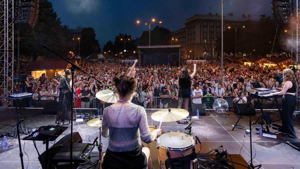 Předskokan Colours, Festival v ulicích, přiveze 200 umělců ze 17 zemí světa