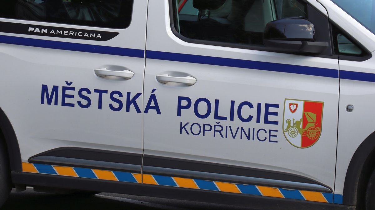 Strážnicí v Kopřivnici zmítají spory, o osudu velitele rozhodne vedení města