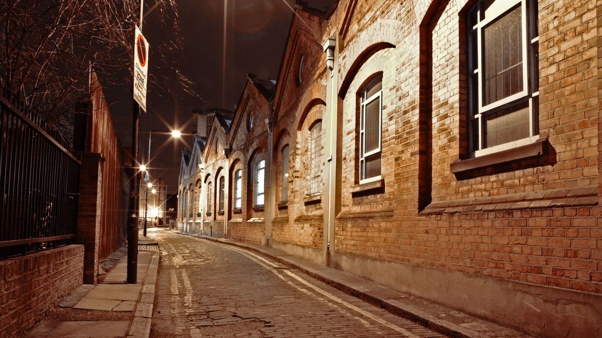 Proslulý sériový vrah láká turisty do londýnské čtvrti. Místním se to vůbec nelíbí