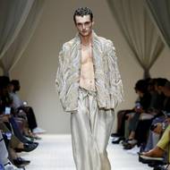 Kolekce Emporio Armani v zemitých odstínech