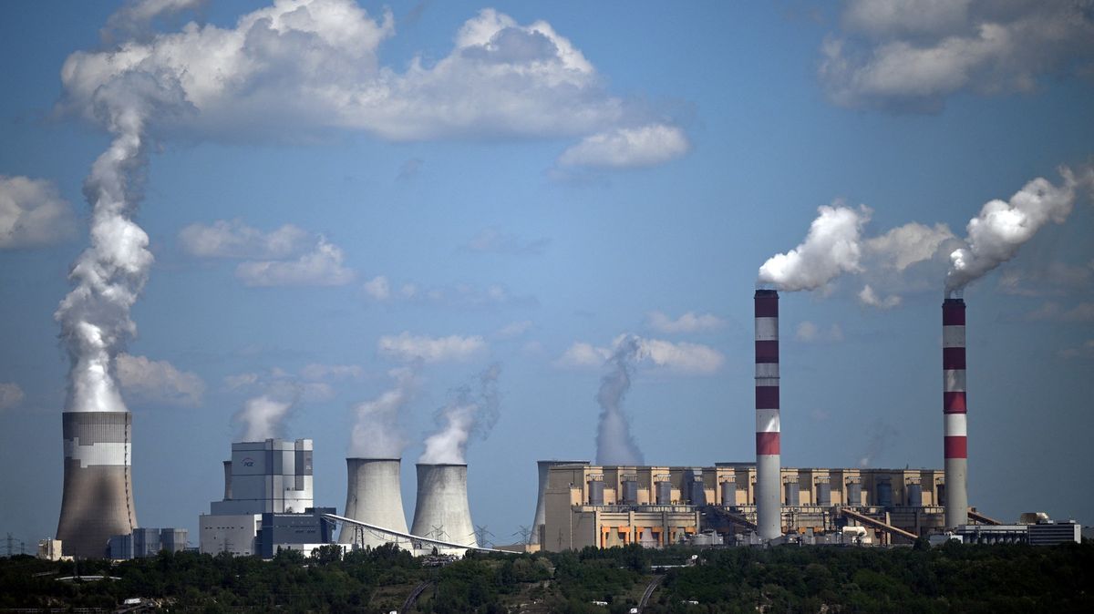 Polský pár elektrárně roky prodával vodu z vodovodu. Přišel si na desítky milionů