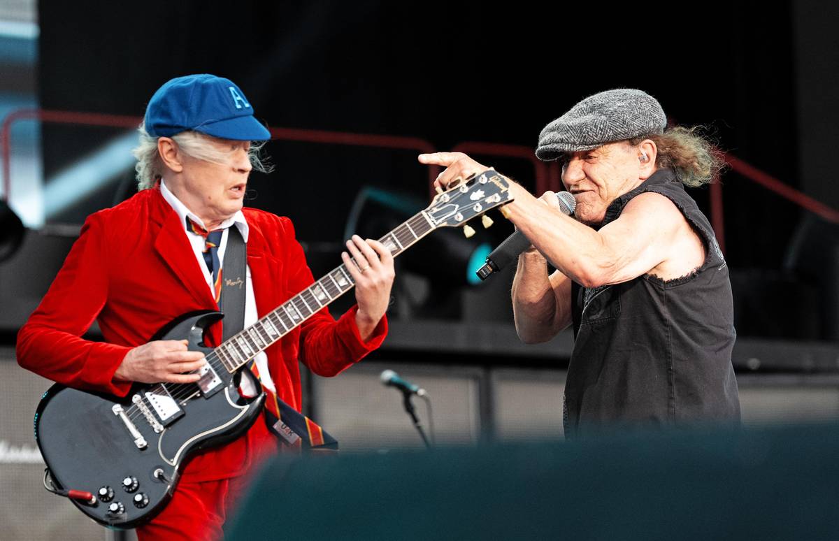 Dva šéfové, Angus Young (vlevo) a Brian Johnson