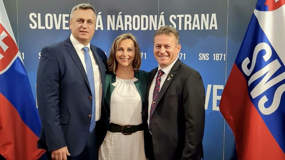 Popradské letiště prodává alkohol načerno, vede ho nominant Andreje Danka