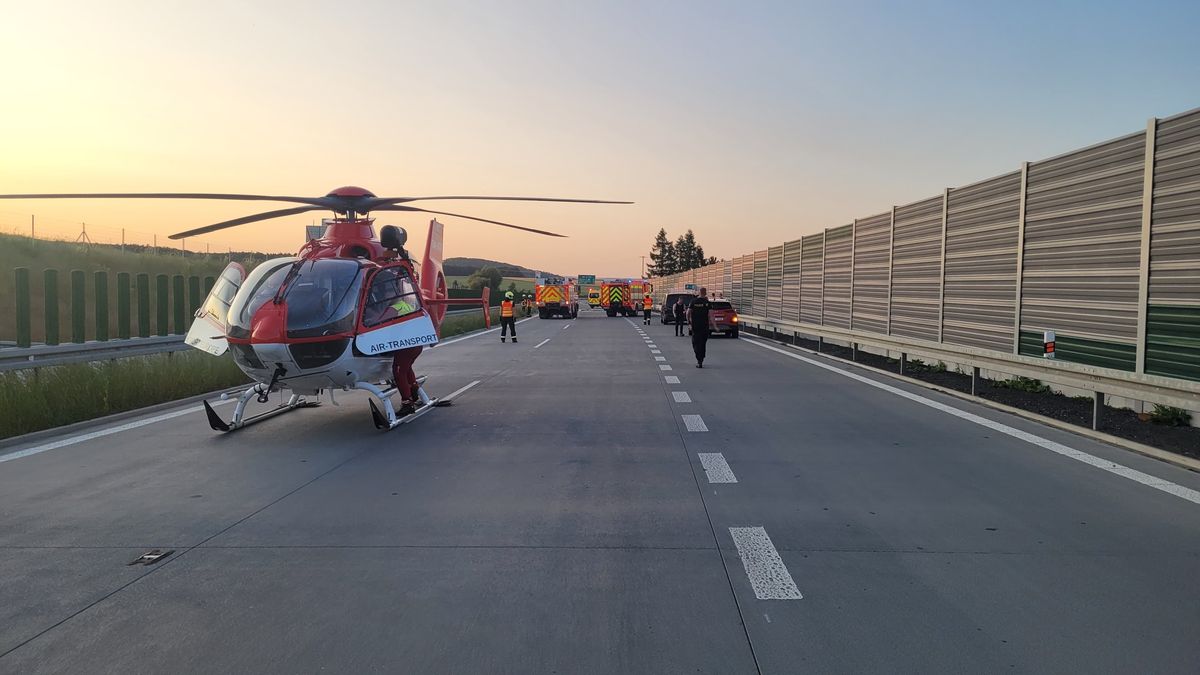 Při vjíždění na dálnici u Nového Jičína se řidič osobního auta srazil s dalším vozem. Čtyři zraněné ženy