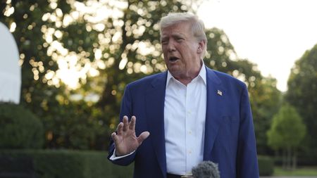 Trump zuří. Vulgárně vyjel po Izraeli i Íránu kvůli porušení příměří