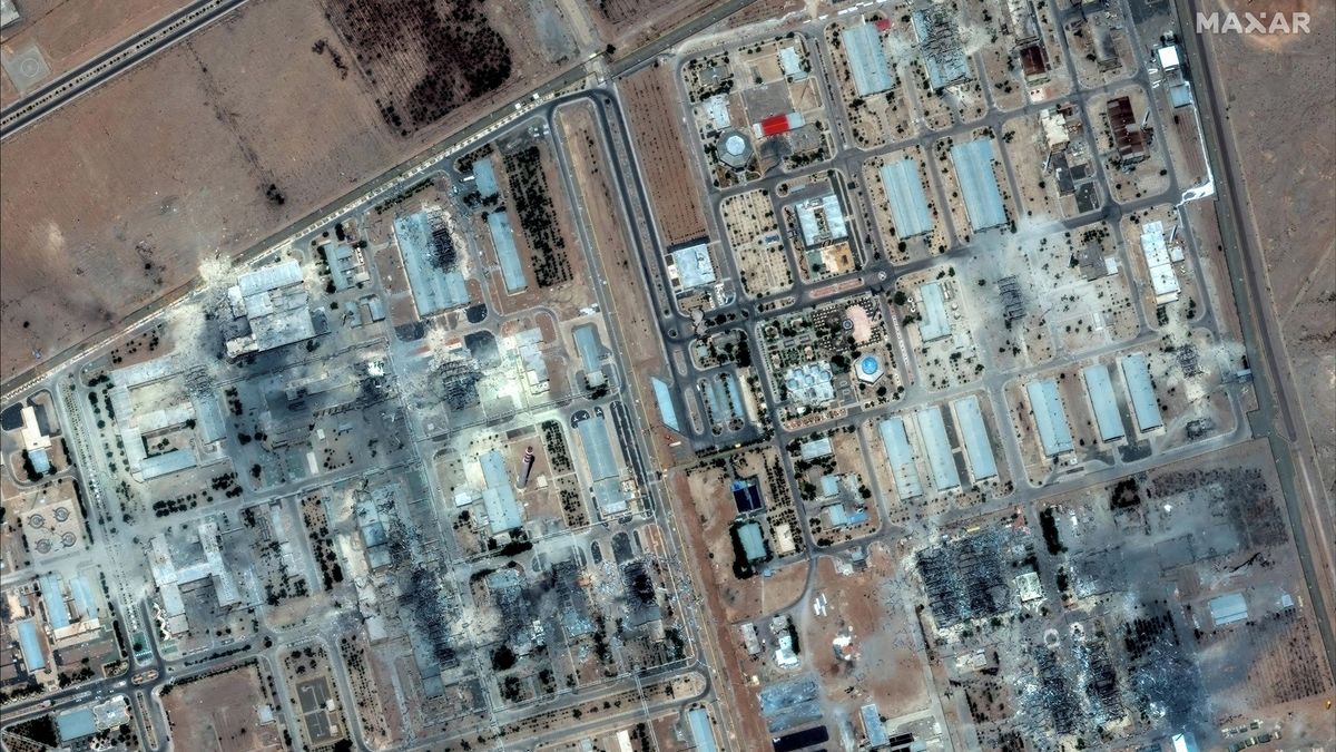 USA souhlasily s návrhem Íránu přesunout jaderná jednání do Ománu