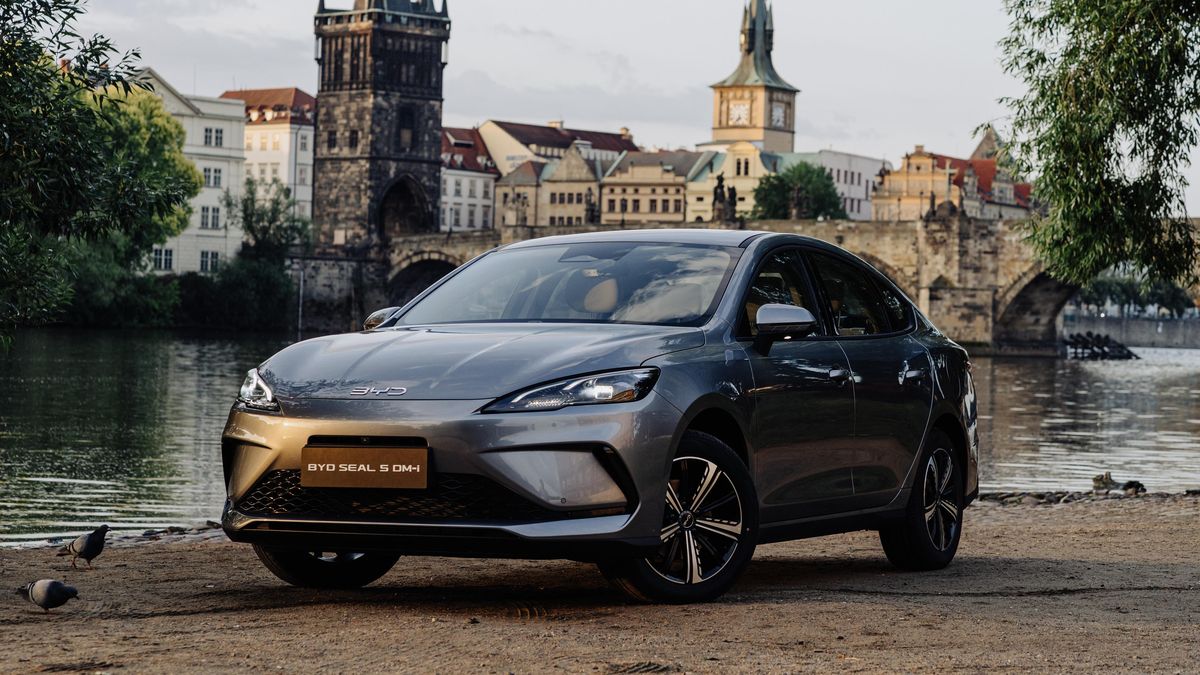 Za volantem čínského BYD Seal 5 DM-i: Hybrid tasí silné karty