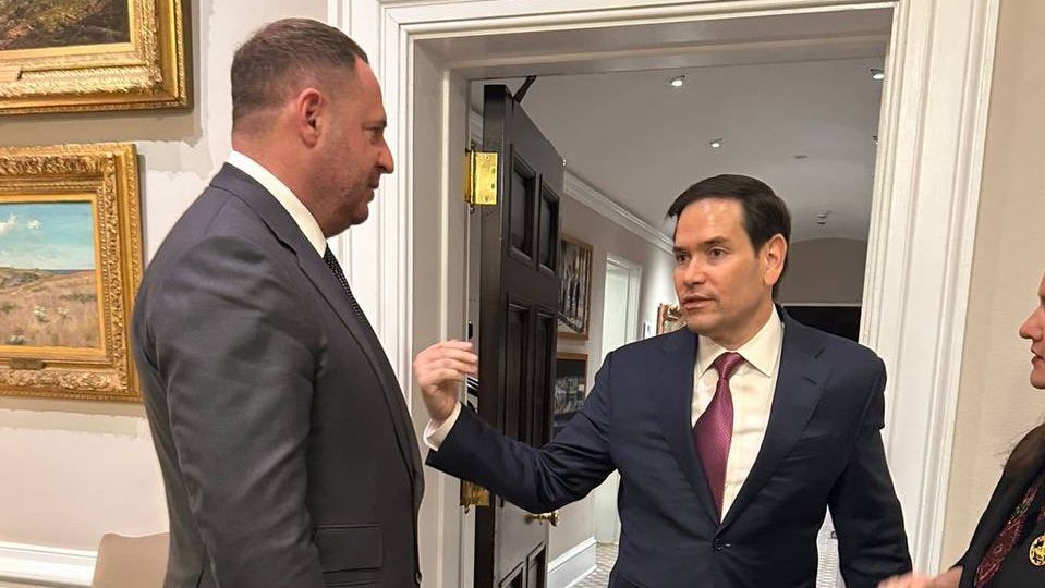 Hrubý a neschopný. Druhého nejmocnějšího muže Ukrajiny mají ve Washingtonu plné zuby