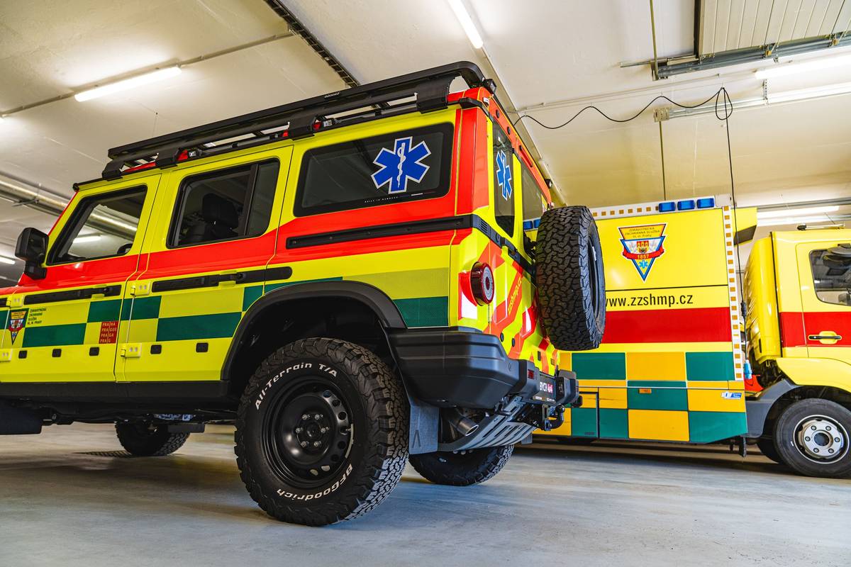 Ineos Grenadier ve službách pražské záchranné služby