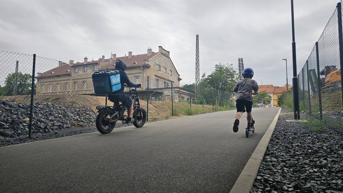 Lokalita Bubny-Zátory vyniká nejen svou rozlohou 110 hektarů, ale i strategickou polohou mezi Letnou, Holešovicemi a centrem města