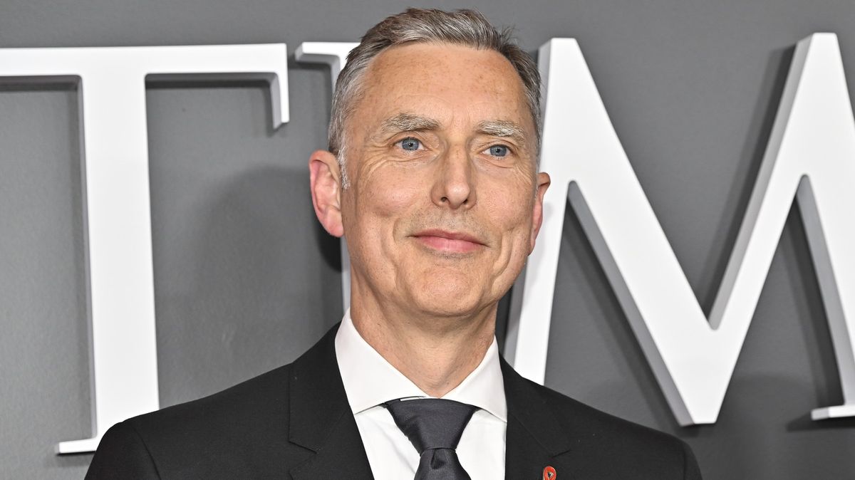 Průlom v boji proti HIV. V USA schválili injekci, jejíž vývoj vedl český virolog